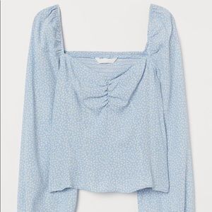 H&M floral puff sleeve blouse - size small